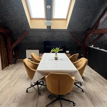 Ana's Loft *